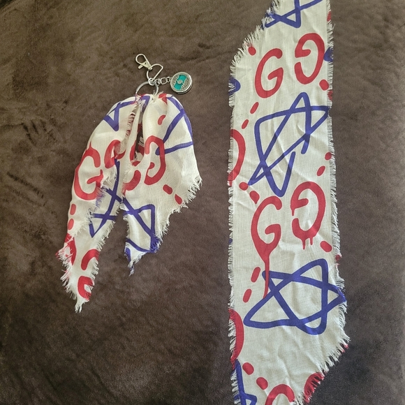 Gucci Keychain scarf with attachments handmade - Picture 9 of 12